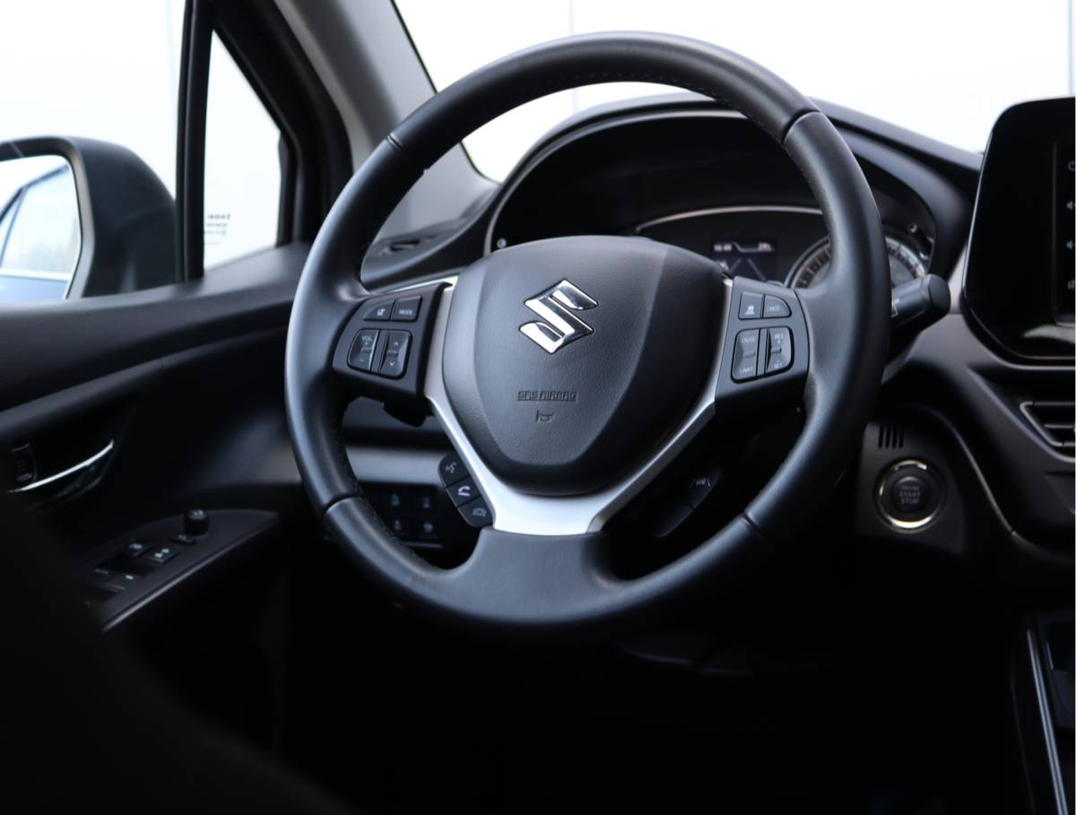 Suzuki S-Cross Suzuki S-Cross 1.4 Boosterjet Select Smart Hybrid | Trekhaak | Stoelverwarming
