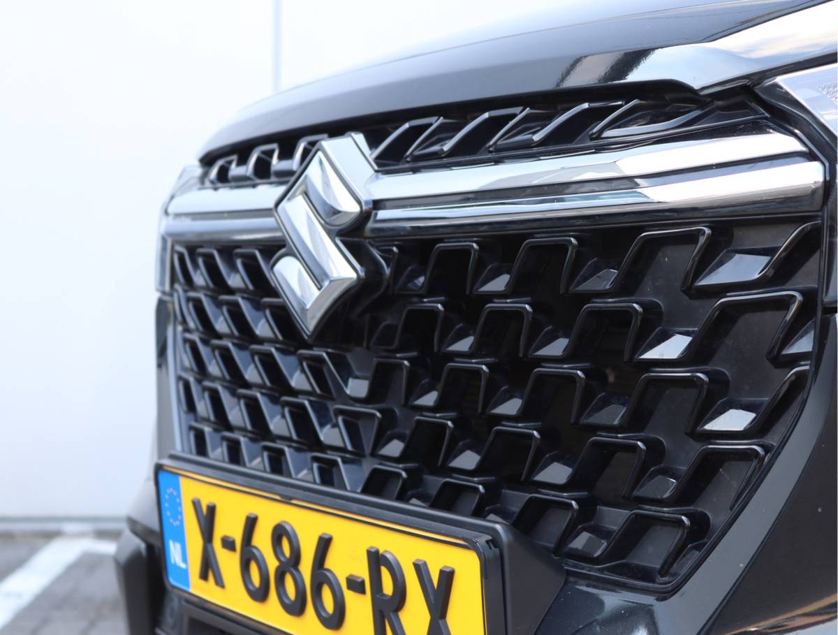 Suzuki S-Cross Suzuki S-Cross 1.4 Boosterjet Select Smart Hybrid | Trekhaak | Stoelverwarming