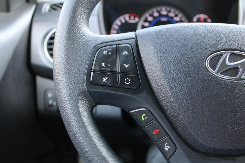 Hyundai i10 Hyundai i10 1.0i Comfort Navi/Cruise/Pdc/Bluet/Carplay “RIJKLAAR”