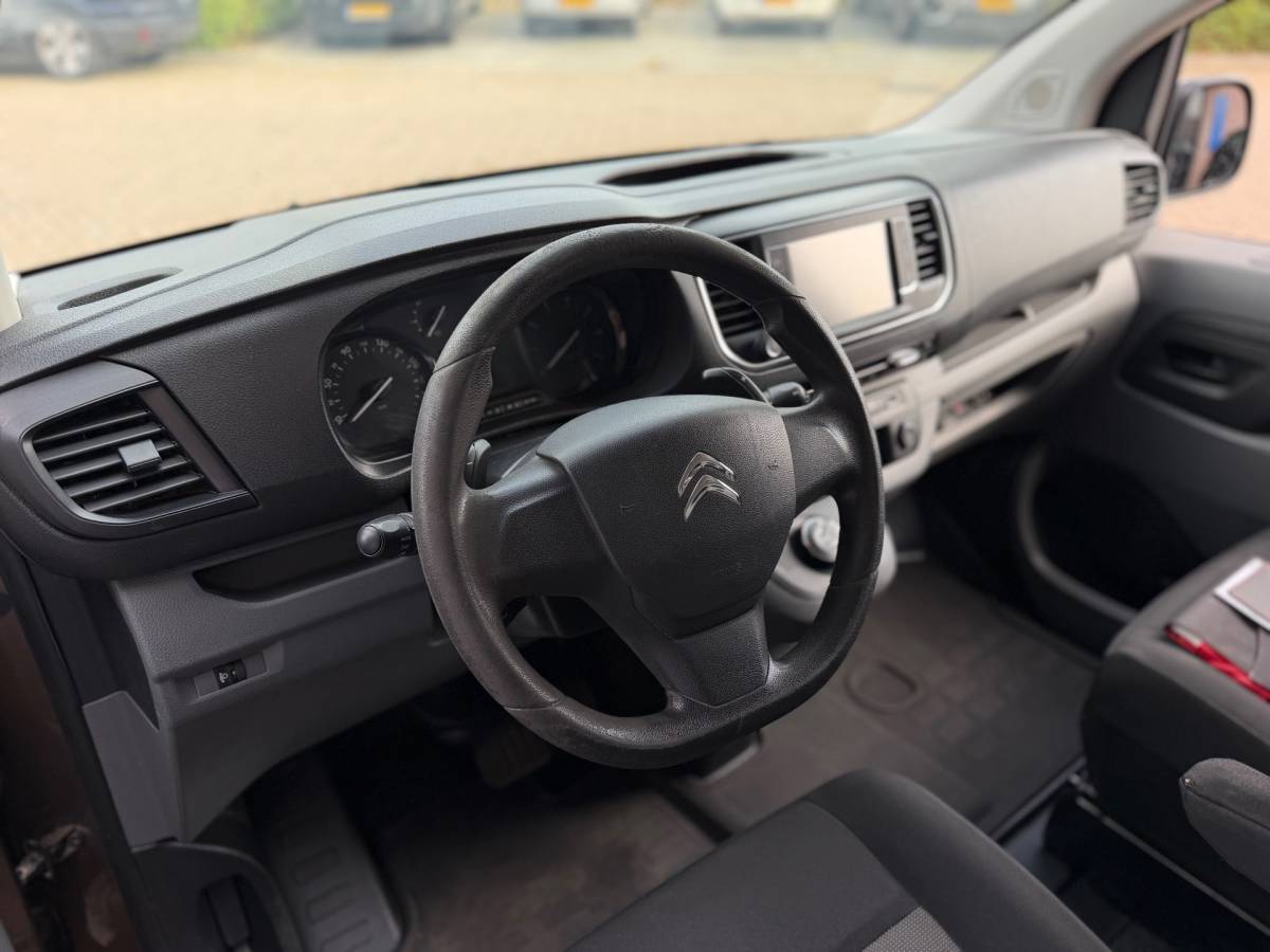 Citroën Jumpy Citroen Jumpy 1.6 BlueHDI 95 Comfort M S&S Automaat Dubbele Schuifdeuren Airco Cruise Navi CarPlay Elk.Ramen Trekhaak.