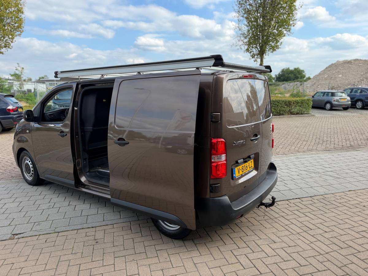 Citroën Jumpy Citroen Jumpy 1.6 BlueHDI 95 Comfort M S&S Automaat Dubbele Schuifdeuren Airco Cruise Navi CarPlay Elk.Ramen Trekhaak.