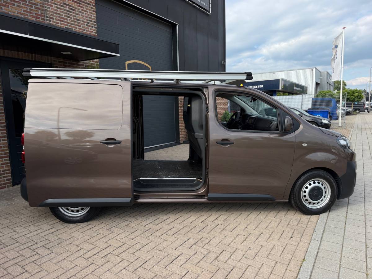 Citroën Jumpy Citroen Jumpy 1.6 BlueHDI 95 Comfort M S&S Automaat Dubbele Schuifdeuren Airco Cruise Navi CarPlay Elk.Ramen Trekhaak.