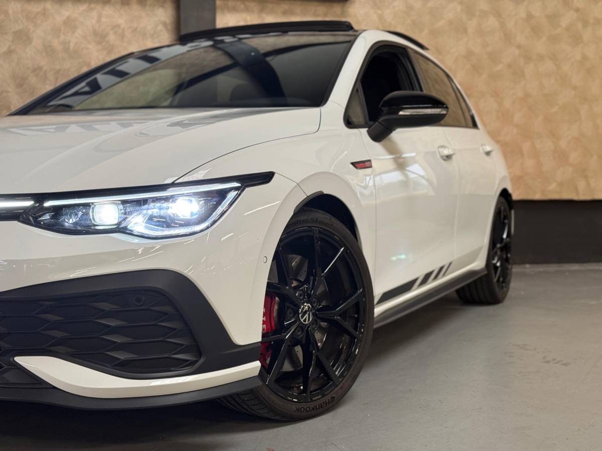 Volkswagen Golf Volkswagen GOLF 2.0 TSI GTI CLUBSPORT | Pano | Stoel/Stuurverwarming | IQ Light | Camera | Harman Kardon