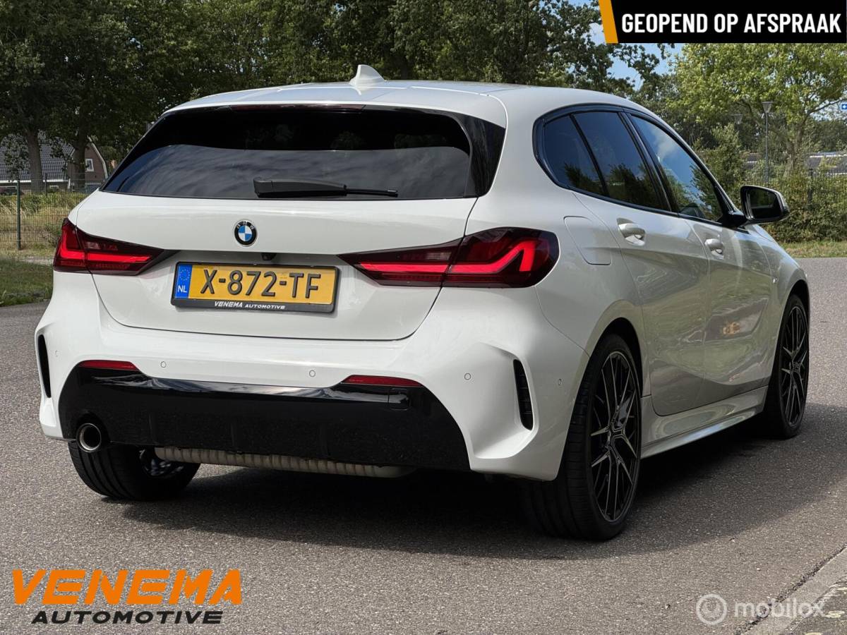 BMW 1 Serie BMW 118i M Sport Executive Pro 19″ M-Perf | Autom | Head-Up