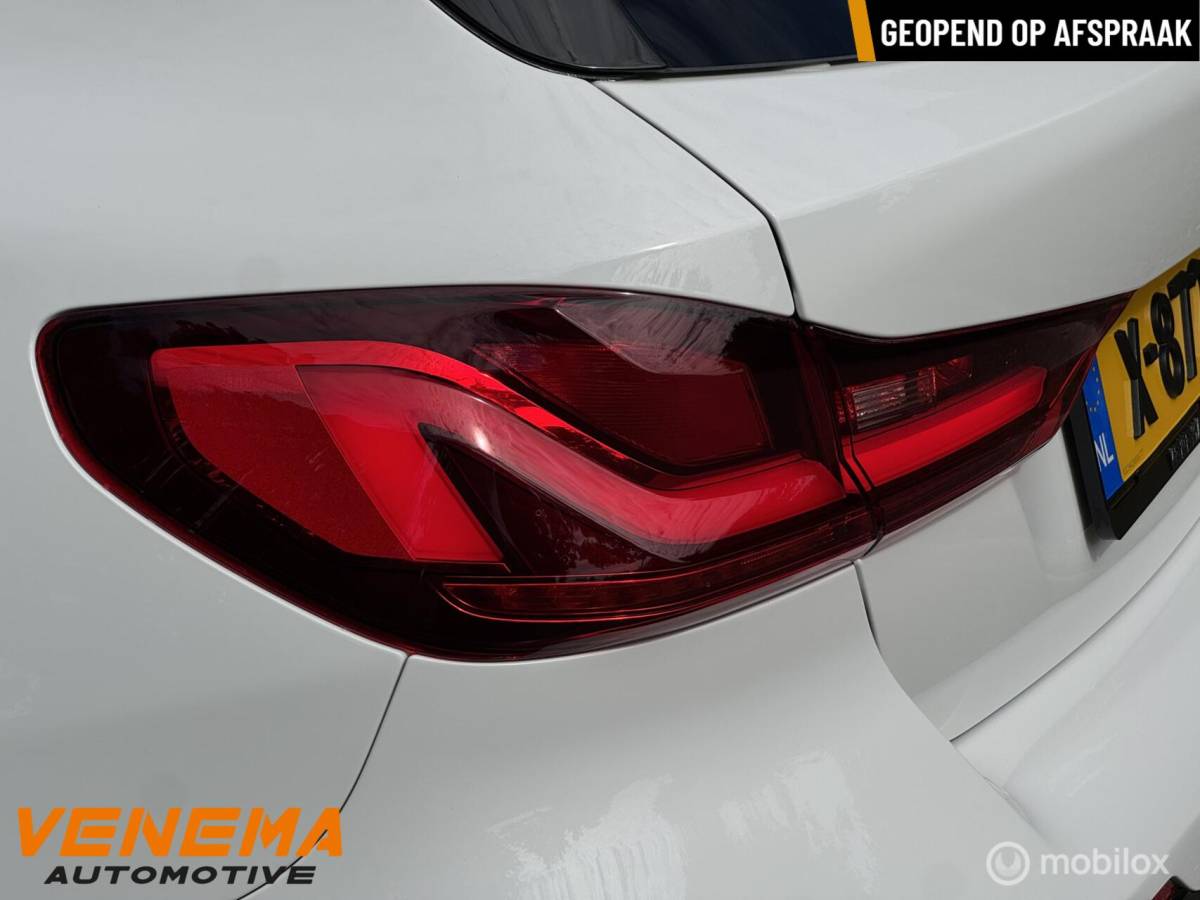BMW 1 Serie BMW 118i M Sport Executive Pro 19″ M-Perf | Autom | Head-Up