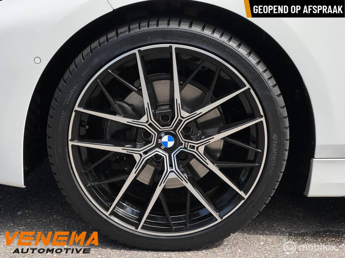 BMW 1 Serie BMW 118i M Sport Executive Pro 19″ M-Perf | Autom | Head-Up