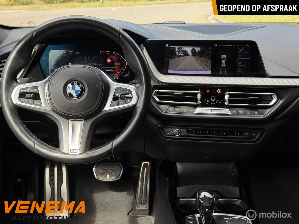 BMW 1 Serie BMW 118i M Sport Executive Pro 19″ M-Perf | Autom | Head-Up