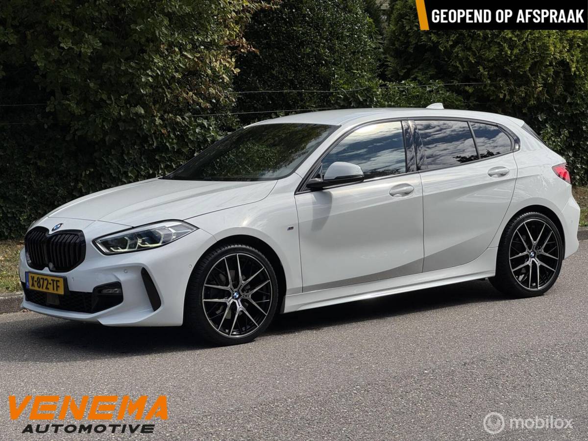 BMW 1 Serie BMW 118i M Sport Executive Pro 19″ M-Perf | Autom | Head-Up