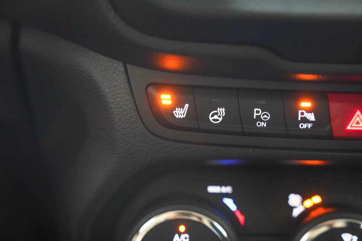 Jeep Renegade Jeep Renegade 1.4 MultiAir Limited [ Camera Stoel-Stuur Verwarming Clima ]
