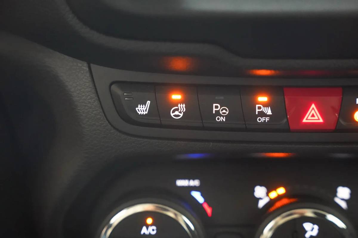Jeep Renegade Jeep Renegade 1.4 MultiAir Limited [ Camera Stoel-Stuur Verwarming Clima ]