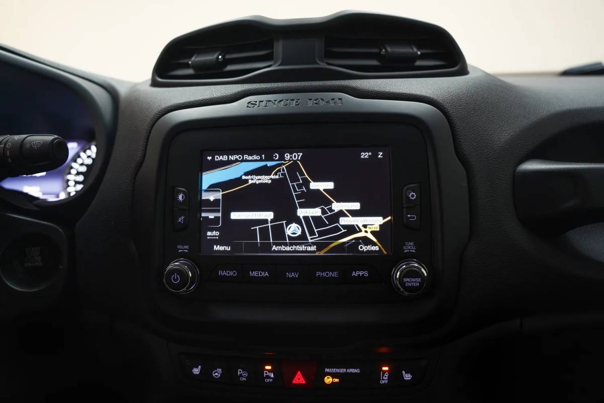 Jeep Renegade Jeep Renegade 1.4 MultiAir Limited [ Camera Stoel-Stuur Verwarming Clima ]