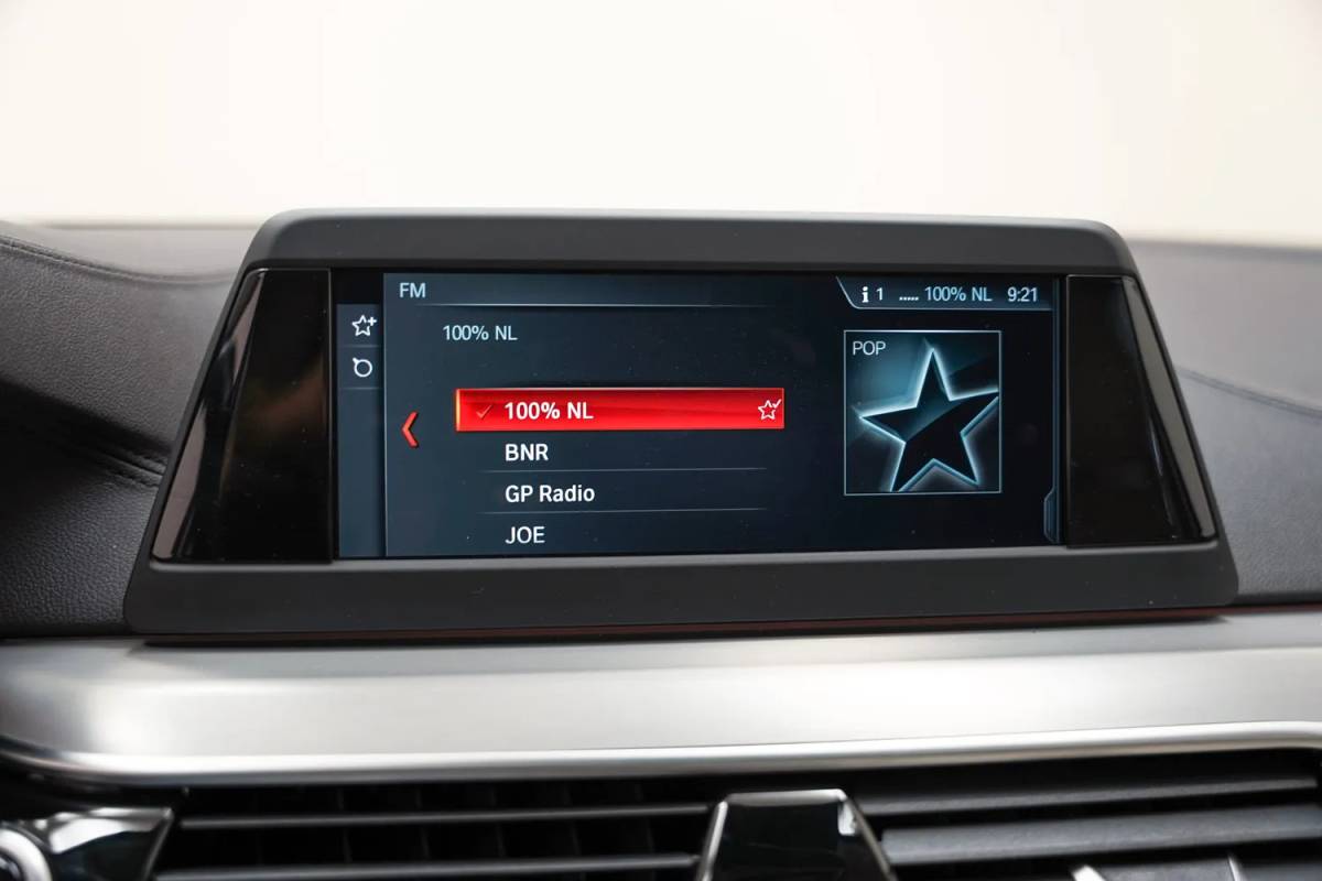 BMW 5 Serie BMW 5-serie 530i xDrive High Executive Aut. [ Leder 360°-camera Schuif/Kanteldak ]