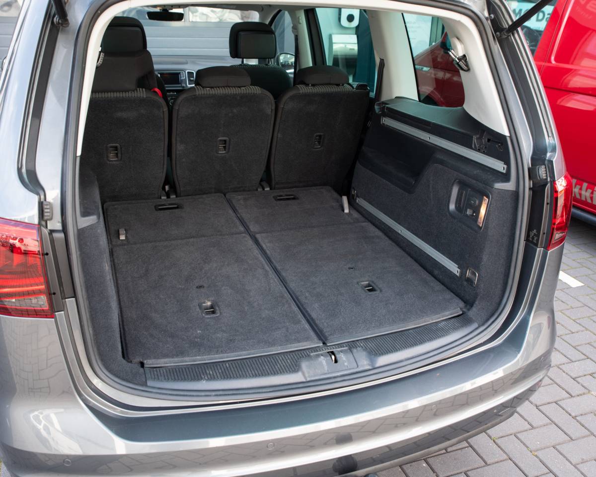 SEAT Alhambra SEAT Alhambra 1.4 TSI Style DSG PANODAK, GEINTERGREERDE KINDERZITJES, ELEK. TREKHAAK