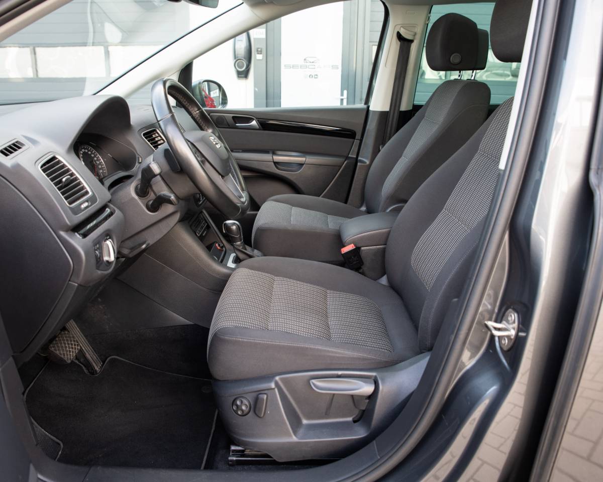 SEAT Alhambra SEAT Alhambra 1.4 TSI Style DSG PANODAK, GEINTERGREERDE KINDERZITJES, ELEK. TREKHAAK