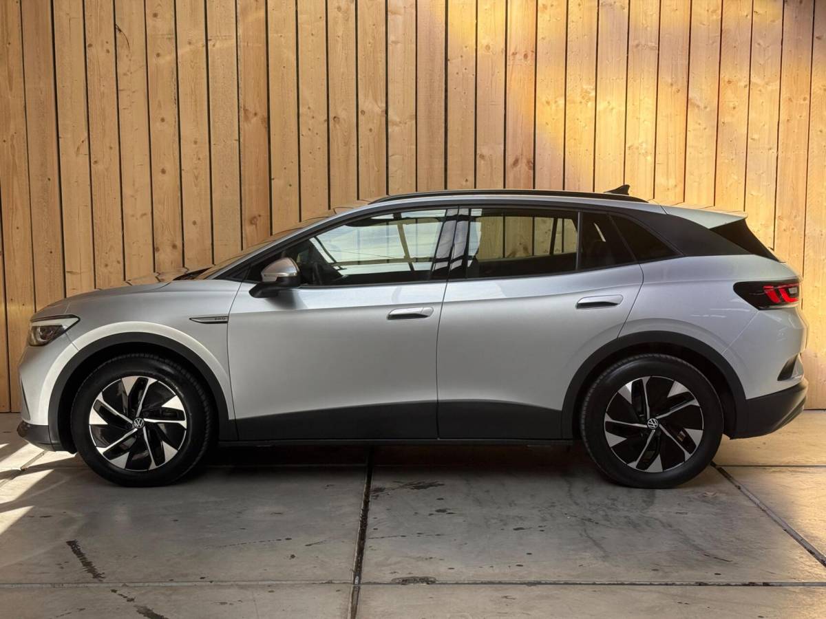 Volkswagen ID.4 Volkswagen ID.4 Pro 77 kWh Apple CarPlay/Android Auto | Climate control |  Cruise control adaptief | DAB ontvangst | LED verlichting | Navigatiesysteem | Sfeerverlichting | Trekhaak uitklapbaar
