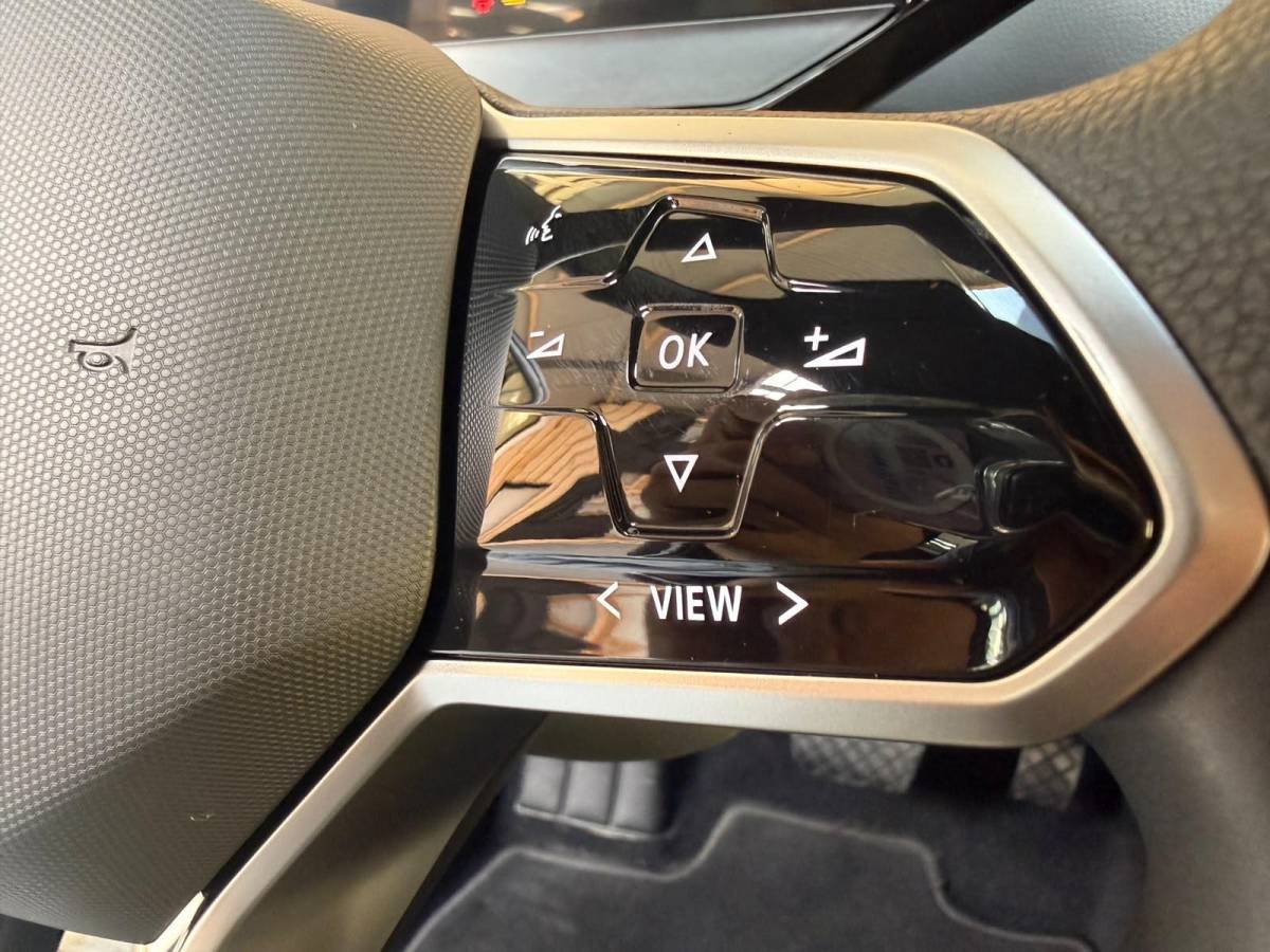 Volkswagen ID.4 Volkswagen ID.4 Pro 77 kWh Apple CarPlay/Android Auto | Climate control |  Cruise control adaptief | DAB ontvangst | LED verlichting | Navigatiesysteem | Sfeerverlichting | Trekhaak uitklapbaar