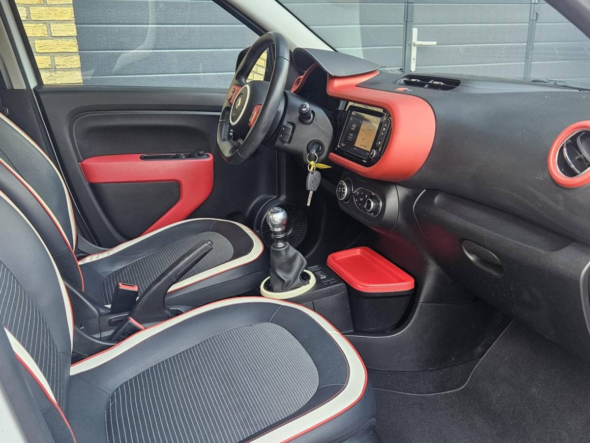 Renault Twingo Renault Twingo 0.9 TCe Dynamique | Camera | Navigatie | DAB+ | Bluetooth | Cruise Control