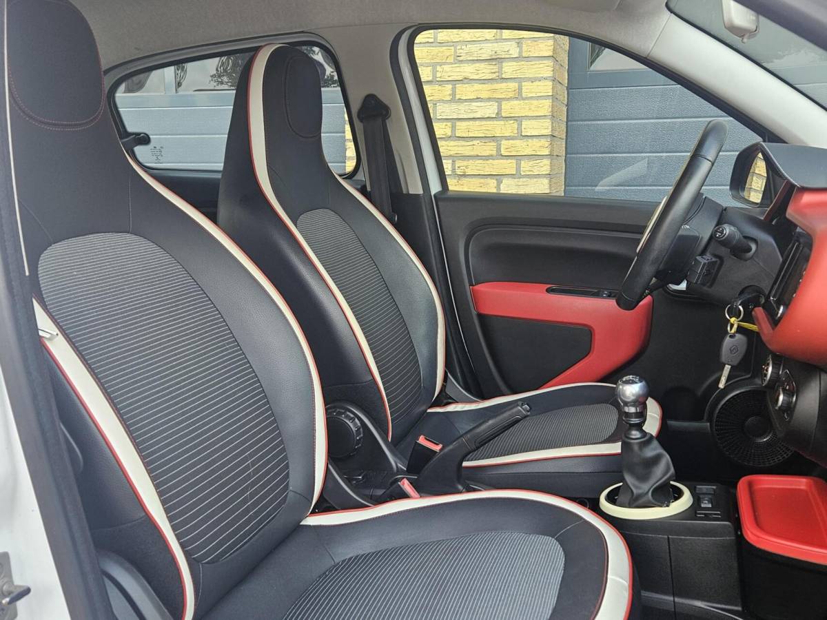 Renault Twingo Renault Twingo 0.9 TCe Dynamique | Camera | Navigatie | DAB+ | Bluetooth | Cruise Control