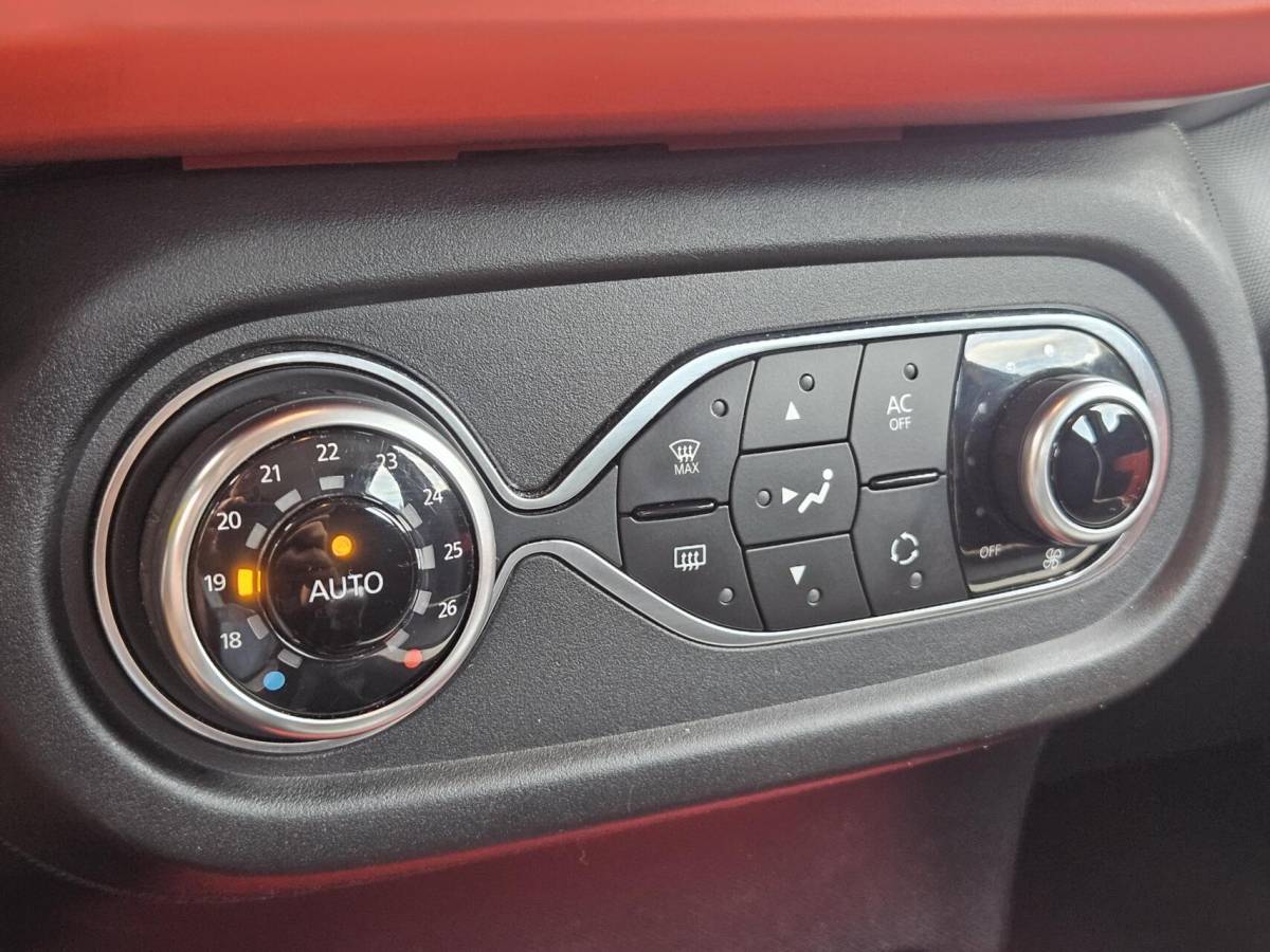Renault Twingo Renault Twingo 0.9 TCe Dynamique | Camera | Navigatie | DAB+ | Bluetooth | Cruise Control