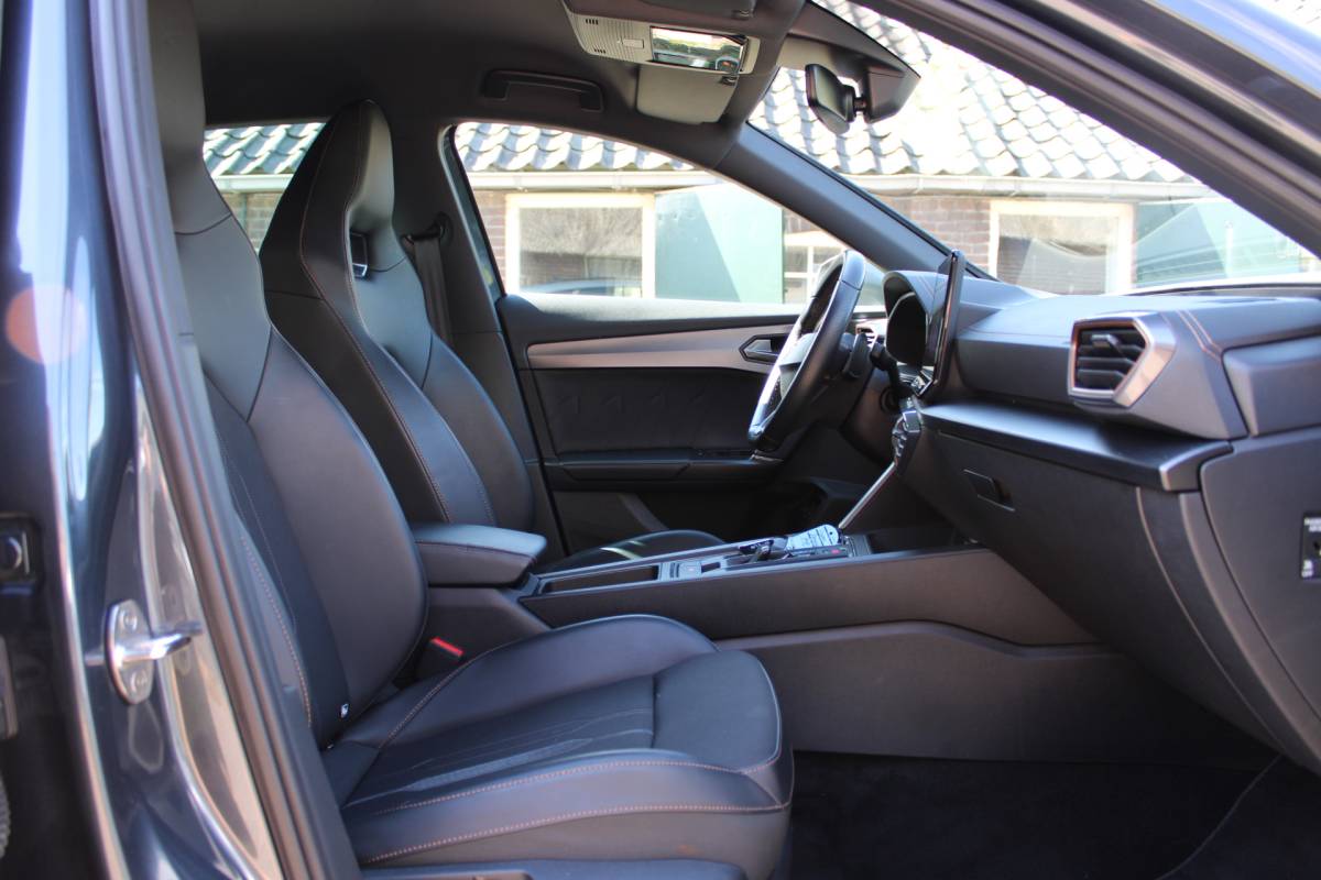 CUPRA Formentor CUPRA Formentor 1.4 e-Hybrid Business **VERKOCHT!!
