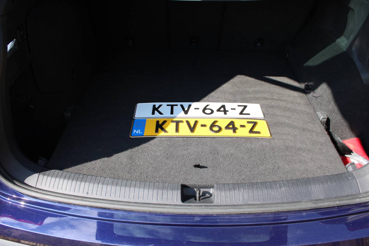SEAT Tarraco SEAT Tarraco 1.4 TSI e-Hybrid PHEV Xcellence SOh 96.7% PANO VIRTUAL TH NAVI LEER 94000KM!!!