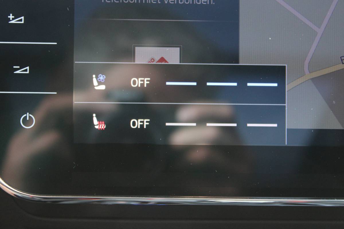 Škoda Superb ŠKODA Superb Combi 1.4 TSI iV PHEV LAURIN & KLEMENT SOh 94.1% PANO LEER NAVI VIRTUAL 119000KM!!