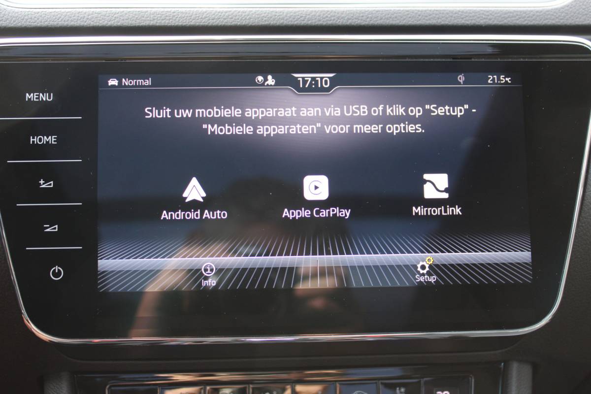 Škoda Superb ŠKODA Superb Combi 1.4 TSI iV PHEV LAURIN & KLEMENT SOh 94.1% PANO LEER NAVI VIRTUAL 119000KM!!