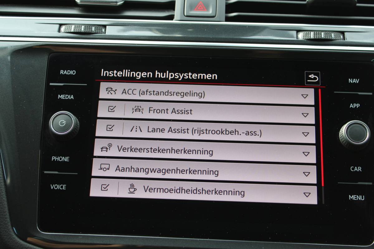 Volkswagen Tiguan Volkswagen Tiguan 1.4 TSI eHybrid PHEV Business SOh 96.2% NAVI VIRTUAL TH 88000KM!!!