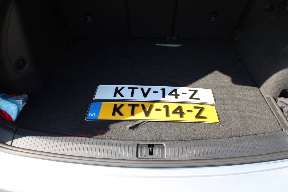 Volkswagen Tiguan Volkswagen Tiguan 1.4 TSI eHybrid PHEV Business SOh 96.2% NAVI VIRTUAL TH 88000KM!!!