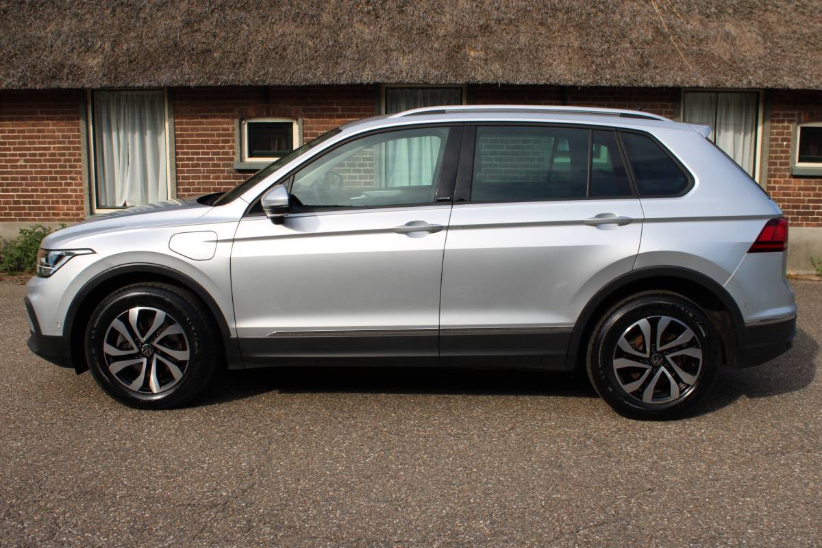 Volkswagen Tiguan Volkswagen Tiguan 1.4 TSI eHybrid PHEV Business SOh 96.2% NAVI VIRTUAL TH 88000KM!!!