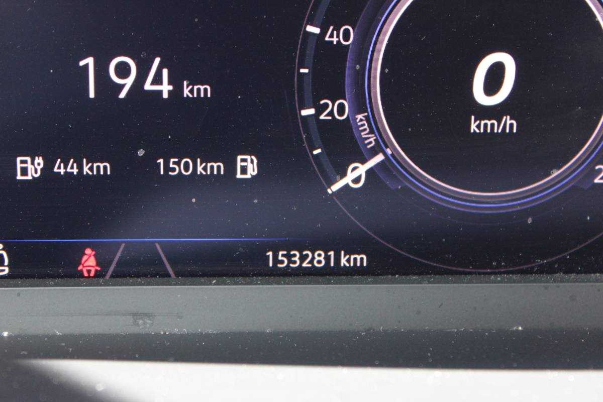 Volkswagen Tiguan Volkswagen Tiguan 1.4 TSI eHybrid R-Line Business+ SOh 90.6% NAVI PANO LEER VIRTUAL TH 153000KM!!!