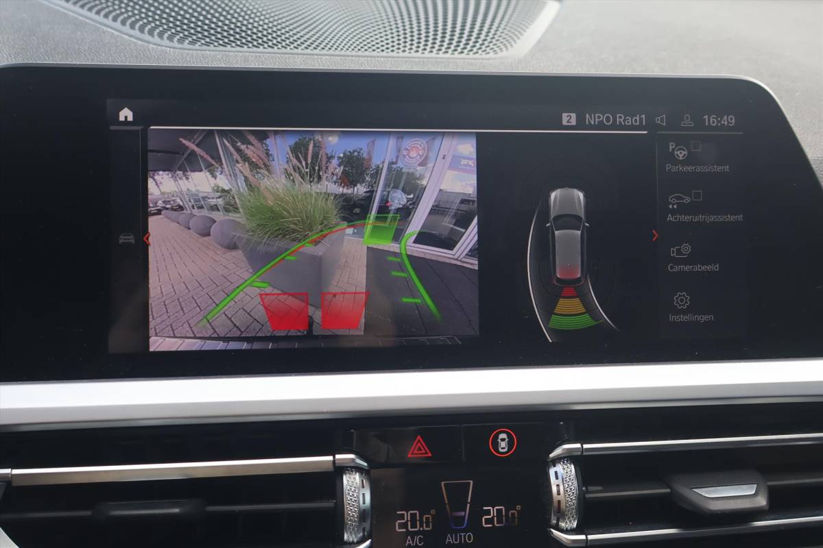 BMW 3 Serie BMW 3-Serie Touring (g21) 330i M-Sport 258pk | Camera | Trekhaak | LED | Pano | Climate | Cruise | Carplay | Sfeer |
