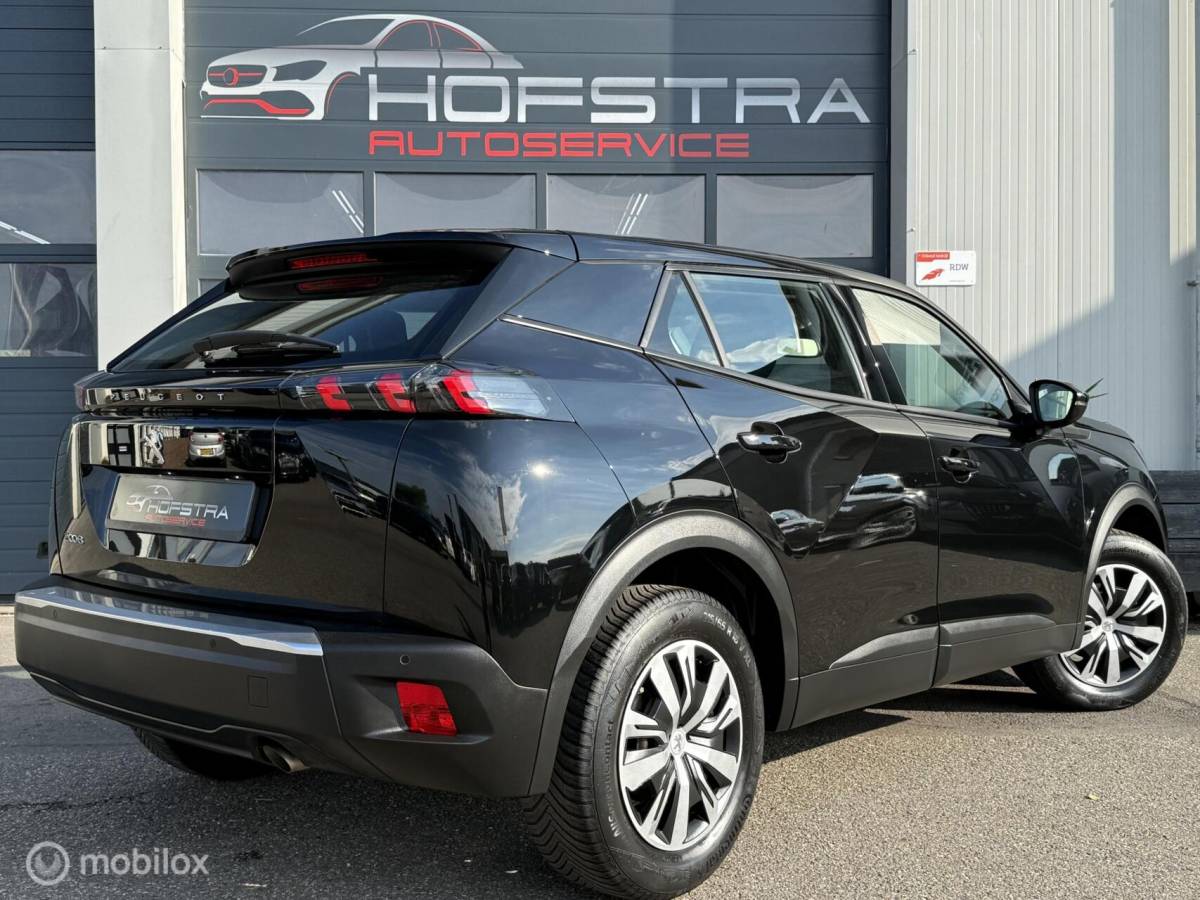 Peugeot 2008 Peugeot 2008 1.2 PureTech Blue Lease Active Full-Led CarPlay