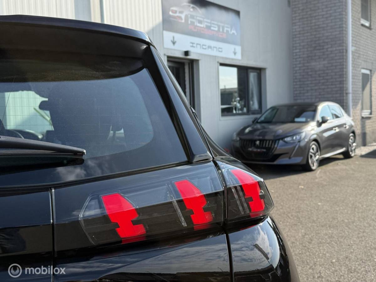Peugeot 2008 Peugeot 2008 1.2 PureTech Blue Lease Active Full-Led CarPlay
