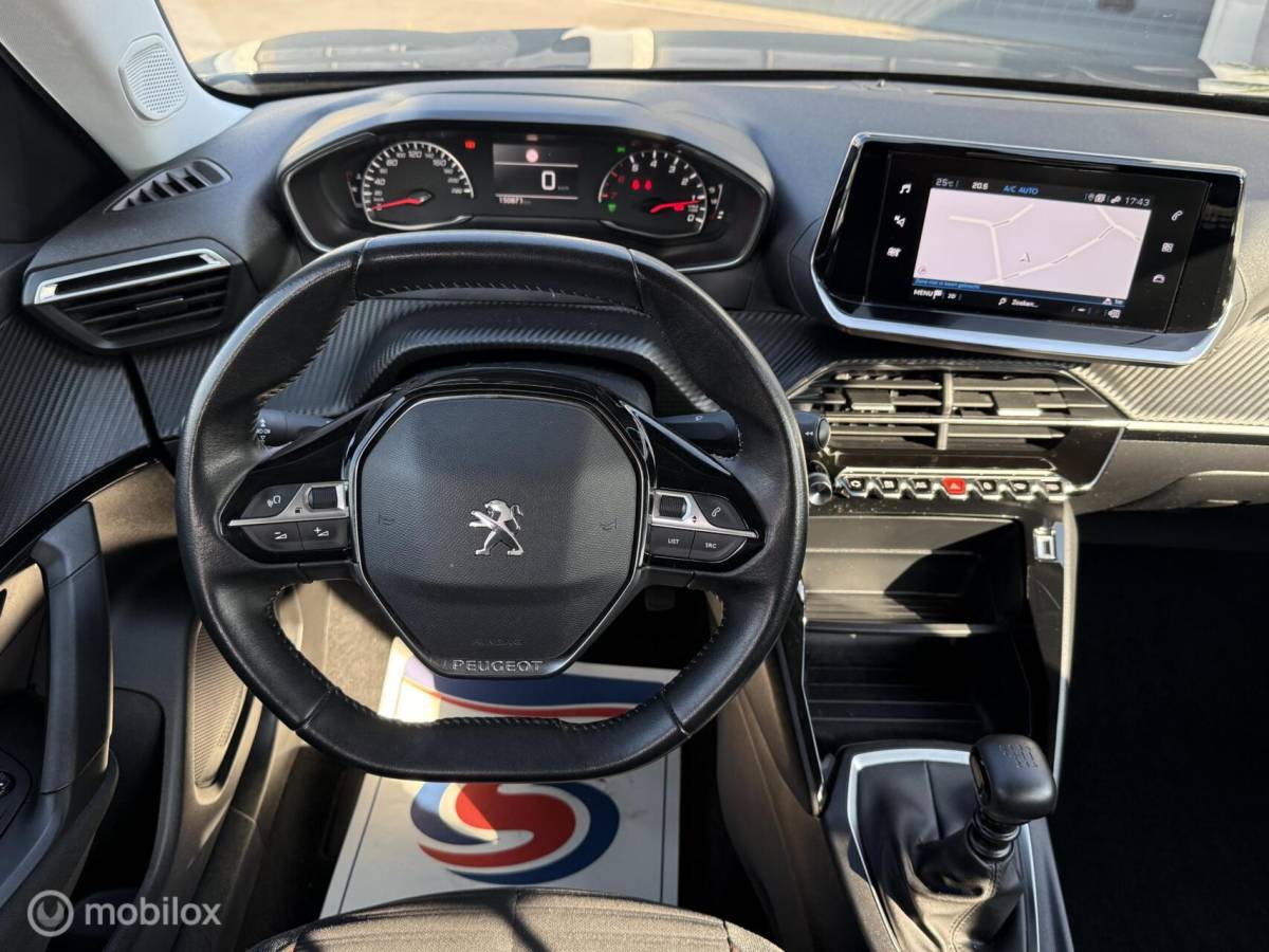 Peugeot 2008 Peugeot 2008 1.2 PureTech Blue Lease Active Full-Led CarPlay