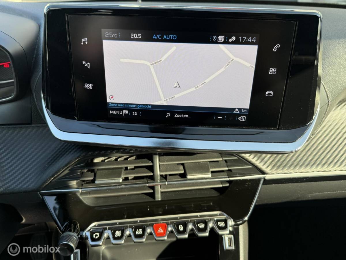 Peugeot 2008 Peugeot 2008 1.2 PureTech Blue Lease Active Full-Led CarPlay