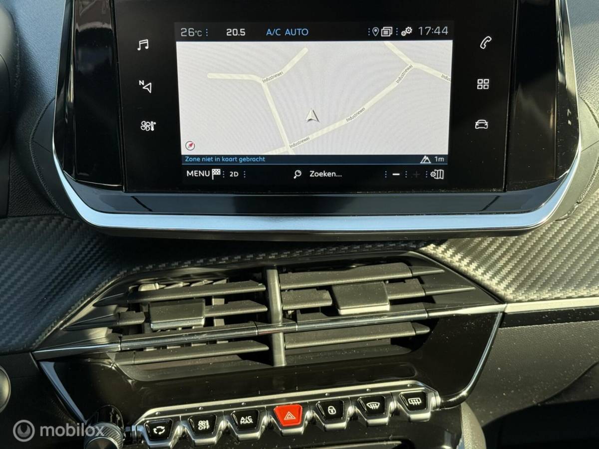 Peugeot 2008 Peugeot 2008 1.2 PureTech Blue Lease Active Full-Led CarPlay