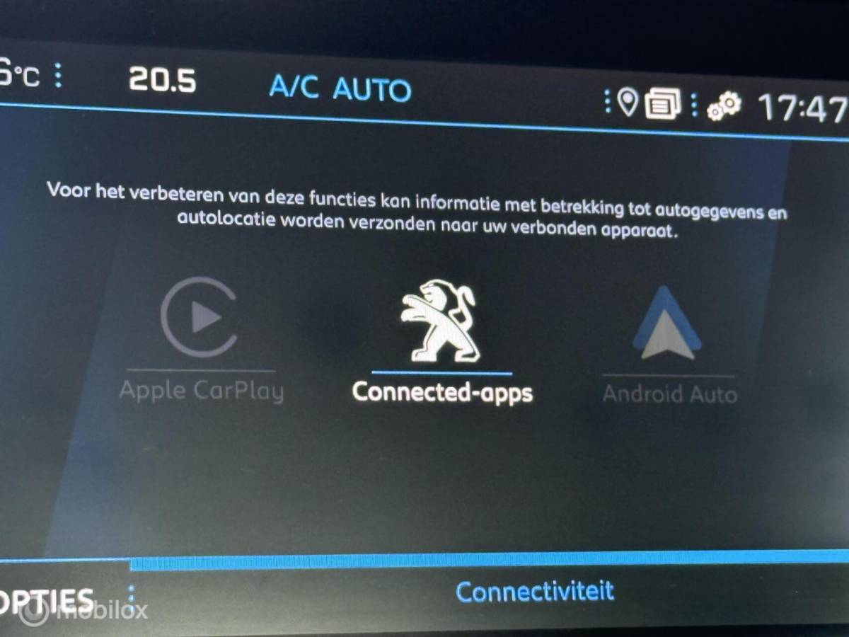 Peugeot 2008 Peugeot 2008 1.2 PureTech Blue Lease Active Full-Led CarPlay