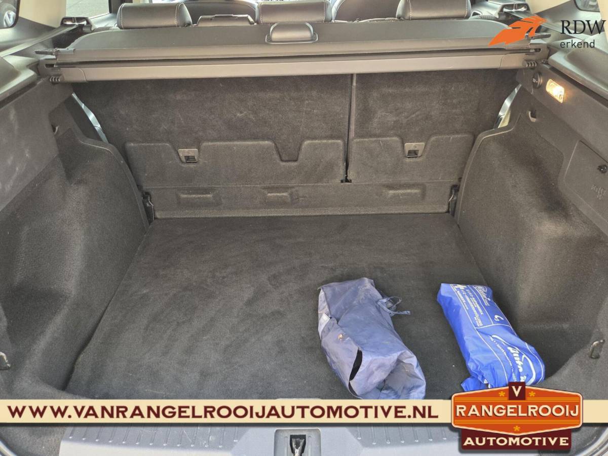 Ford Kuga Ford Kuga 1.5 Titanium, trekh., xenon, stoelverw., clima, cruise, 19″ lmv