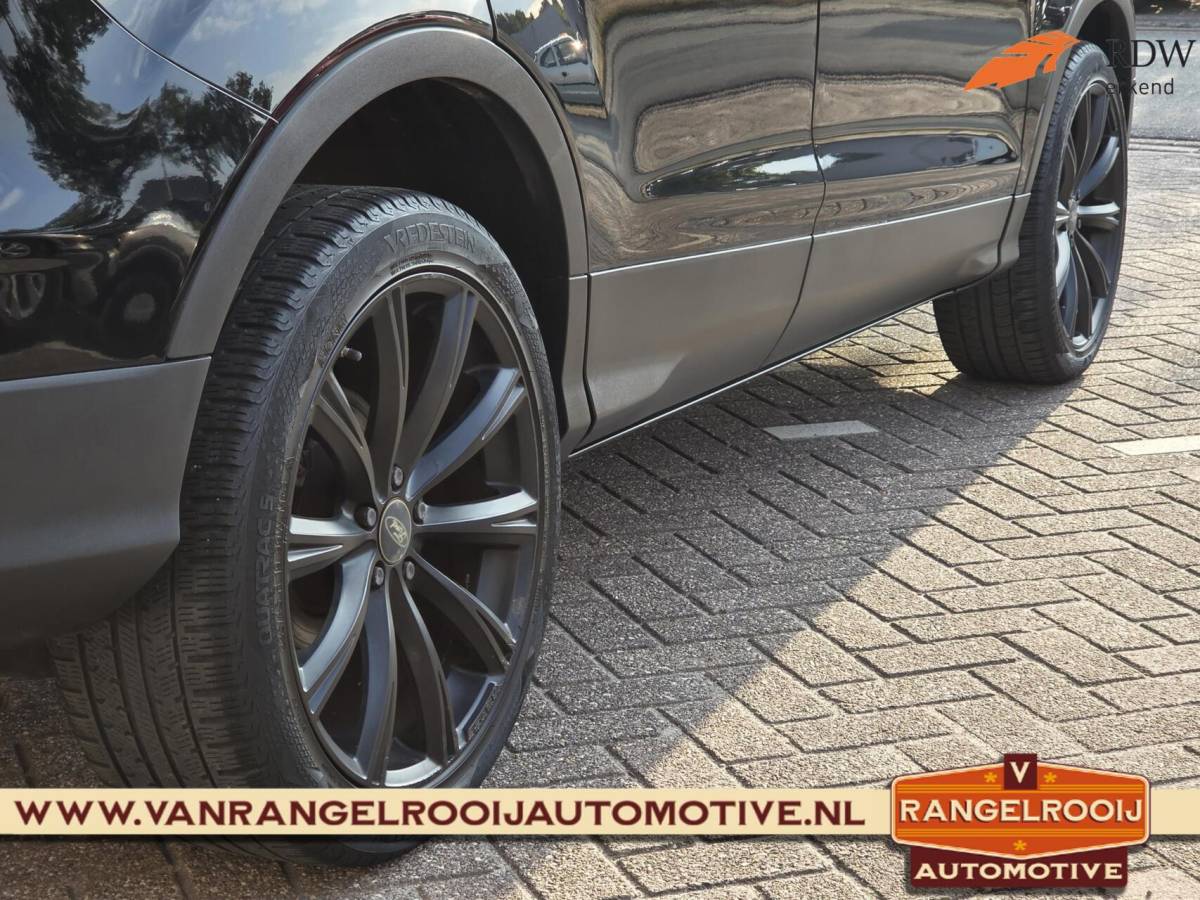 Ford Kuga Ford Kuga 1.5 Titanium, trekh., xenon, stoelverw., clima, cruise, 19″ lmv