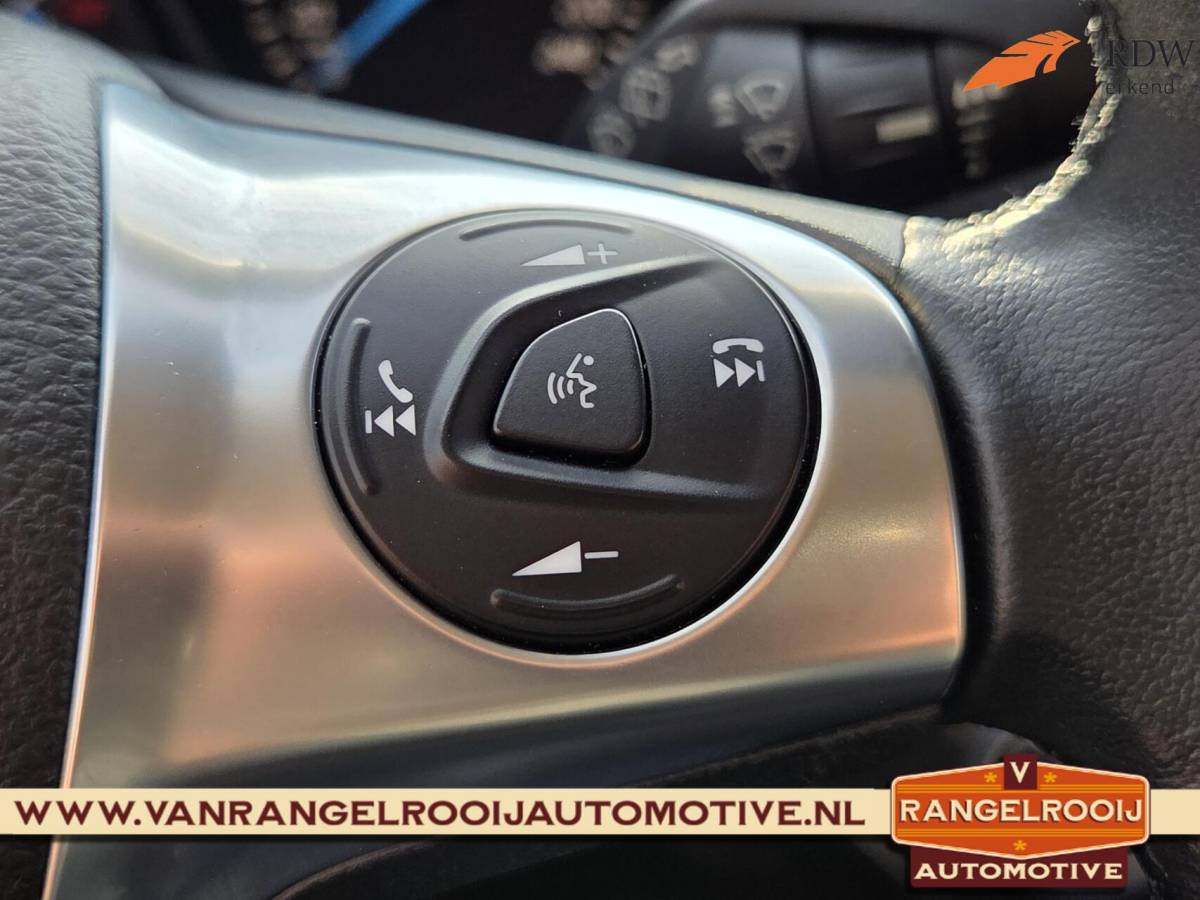 Ford Kuga Ford Kuga 1.5 Titanium, trekh., xenon, stoelverw., clima, cruise, 19″ lmv