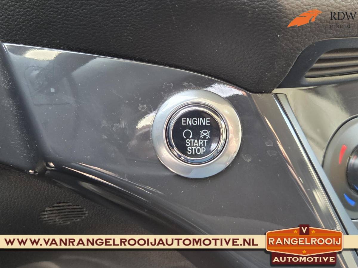 Ford Kuga Ford Kuga 1.5 Titanium, trekh., xenon, stoelverw., clima, cruise, 19″ lmv