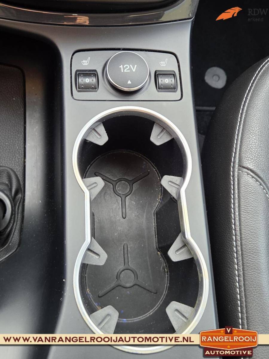 Ford Kuga Ford Kuga 1.5 Titanium, trekh., xenon, stoelverw., clima, cruise, 19″ lmv