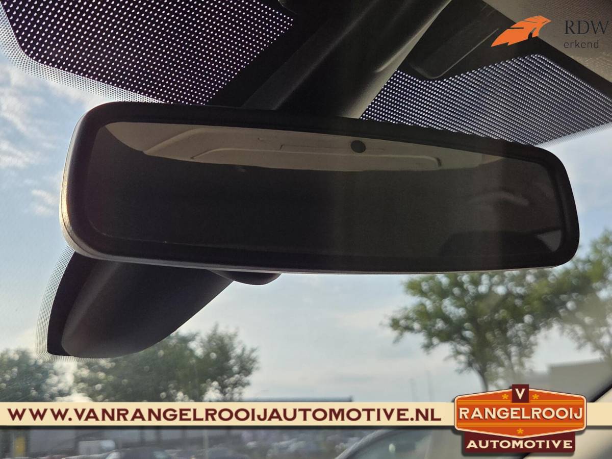 Ford Kuga Ford Kuga 1.5 Titanium, trekh., xenon, stoelverw., clima, cruise, 19″ lmv