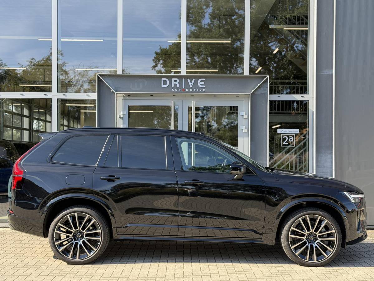 Volvo XC90 Volvo XC90 2.0 T8 Plug-in hybrid AWD Ultra Dark |Full Option|Pano|B&W|Massage/Ventilatie|Luchtvering|Trekhaak