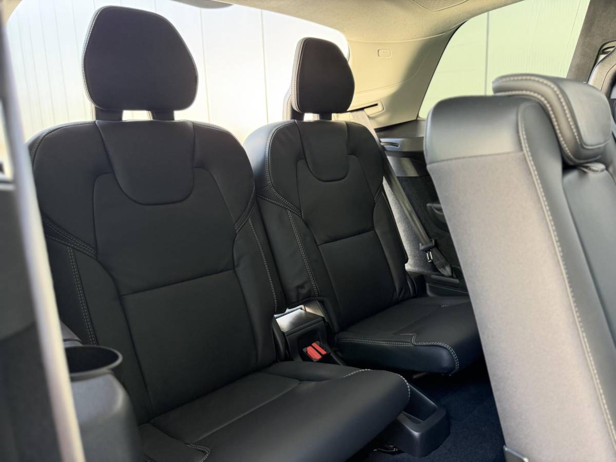 Volvo XC90 Volvo XC90 2.0 T8 Plug-in hybrid AWD Ultra Dark |Full Option|Pano|B&W|Massage/Ventilatie|Luchtvering|Trekhaak