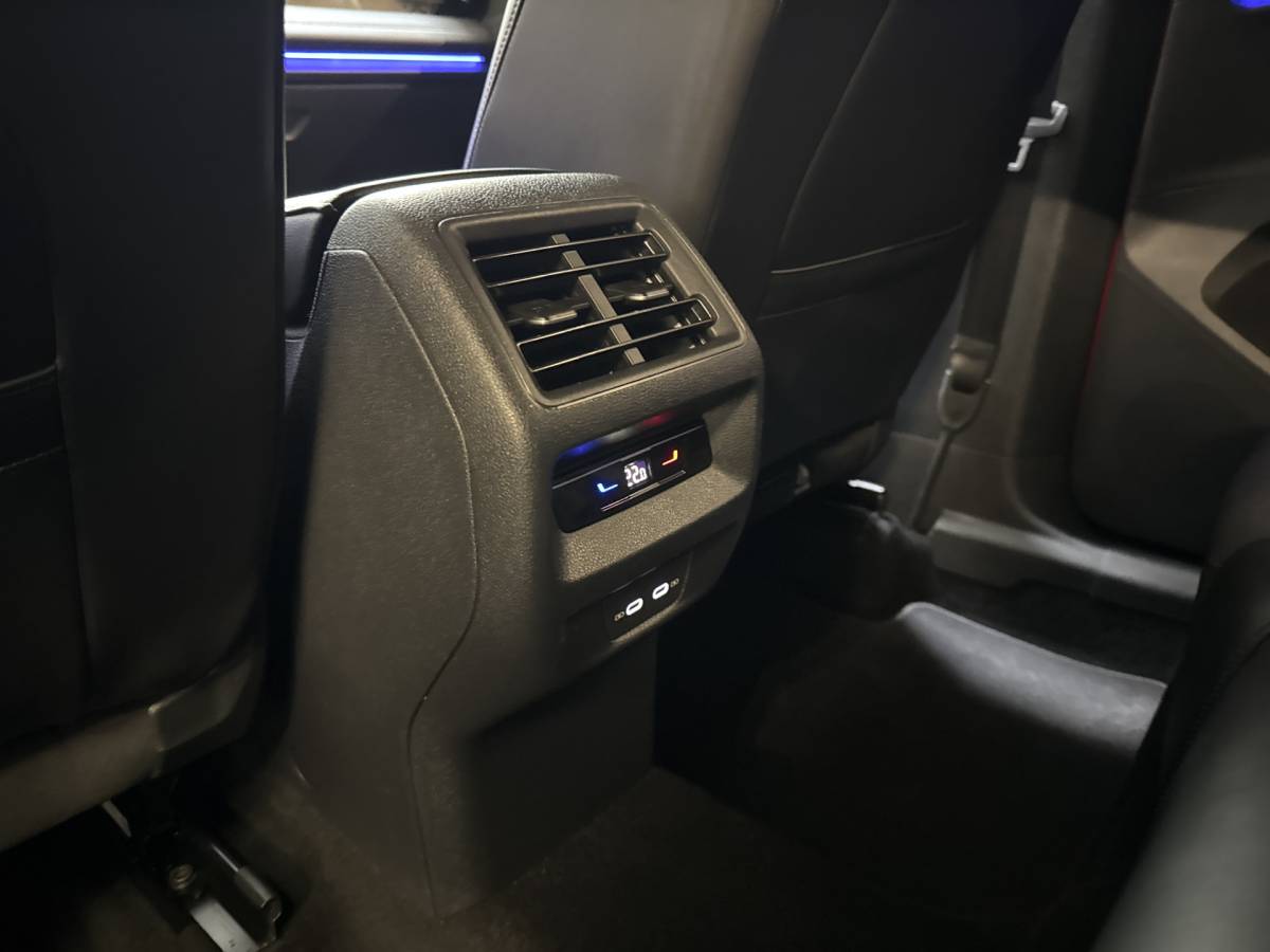 Volkswagen Tiguan Volkswagen Tiguan 1.5 eTSI 150PK DSG LIFE GOAL IQ.LIGHT/360°CAMERA/TREKHAAK