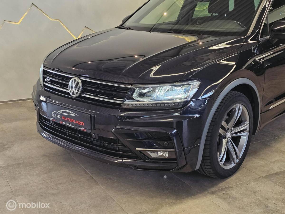 Volkswagen Tiguan Volkswagen Tiguan 1.4 TSI ACT R-line Panorama/Virtual/Trekhaak