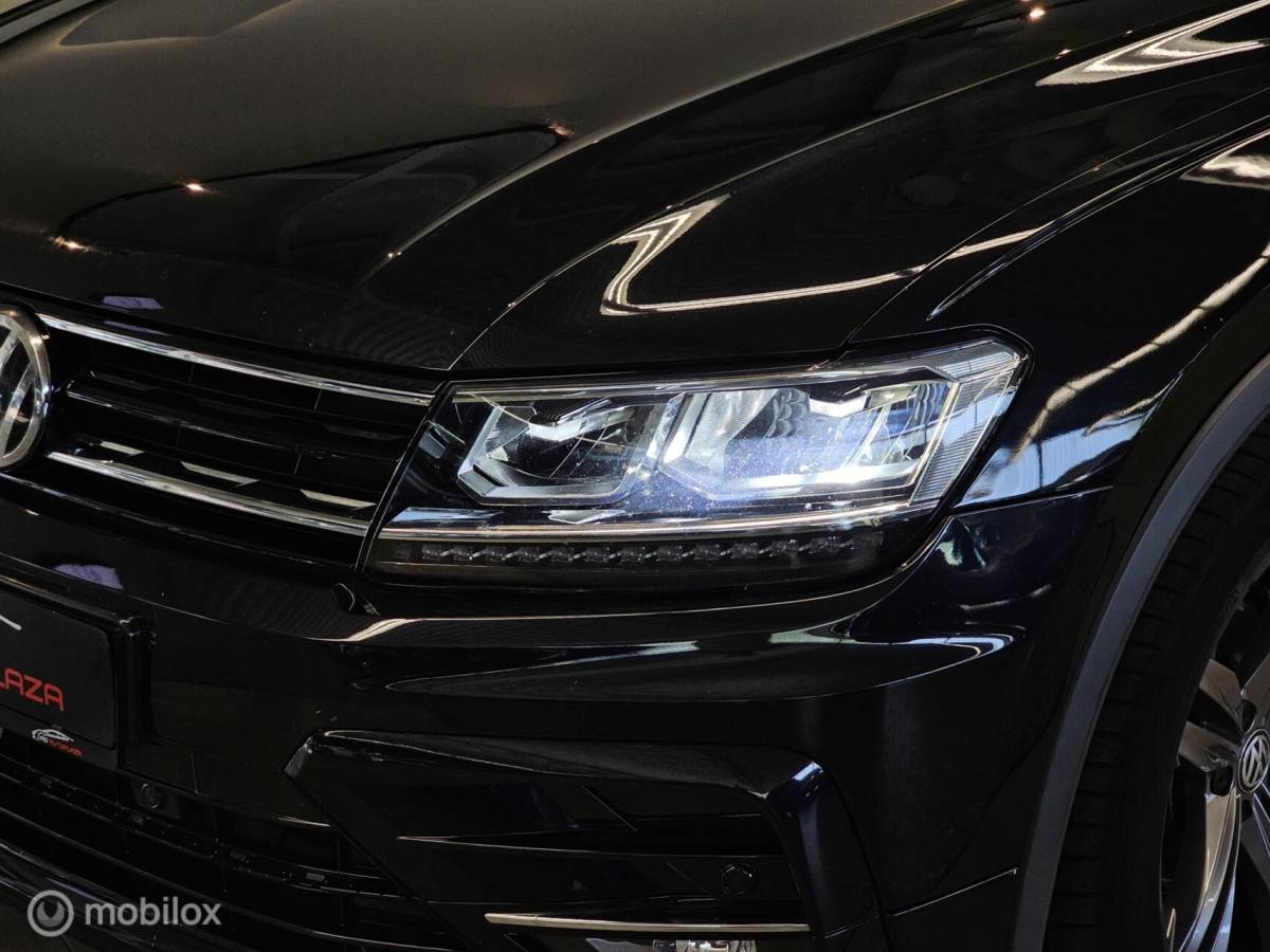 Volkswagen Tiguan Volkswagen Tiguan 1.4 TSI ACT R-line Panorama/Virtual/Trekhaak