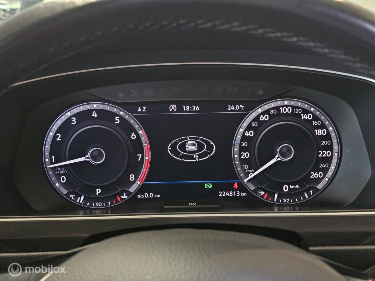 Volkswagen Tiguan Volkswagen Tiguan 1.4 TSI ACT R-line Panorama/Virtual/Trekhaak